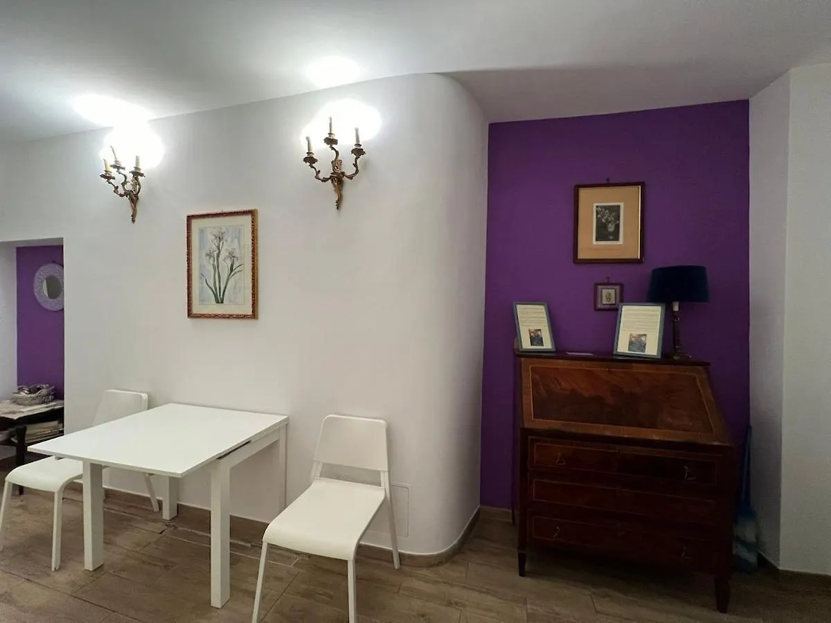 Central Luxury Apartment Near Pellegrino
